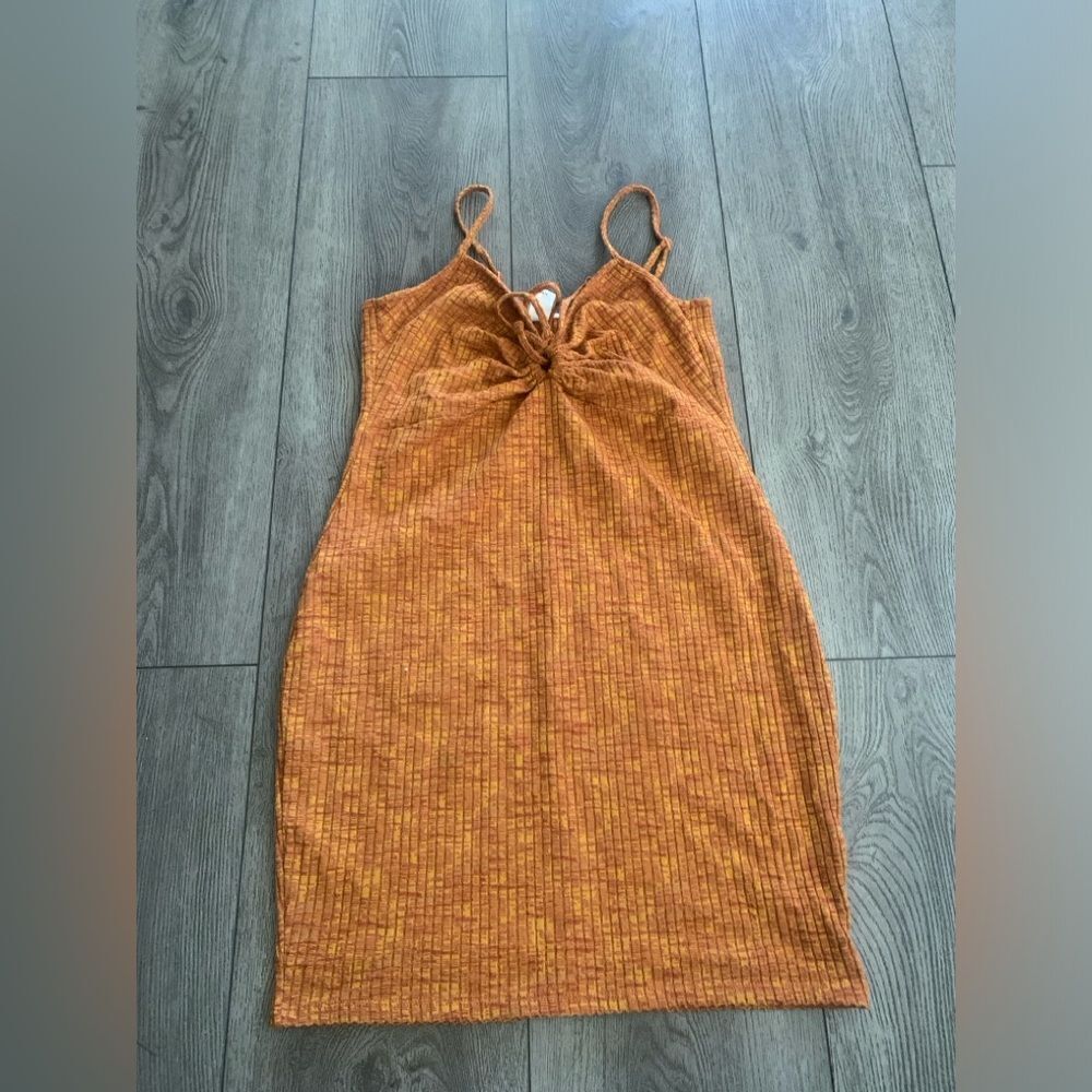 H&M woman’s body on used dress in good condition